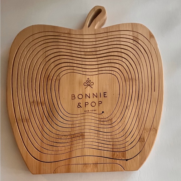 Bonnie and Pop Collapsible Fruit Basket - Picture 2 of 10